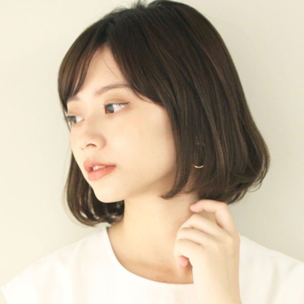 「【顔型別】コンプレックスとバイバイ。小顔になれるメイク術をマスター!」の画像(#107345)