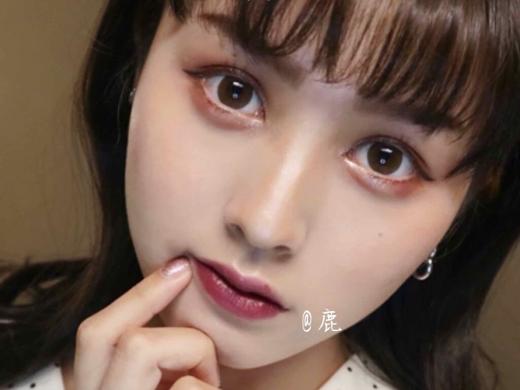 「''プラムカラー''で大人可愛い旬顔に!おすすめプラムカラーコスメ13選【プチプラ・デパコス】」の画像(#126898)