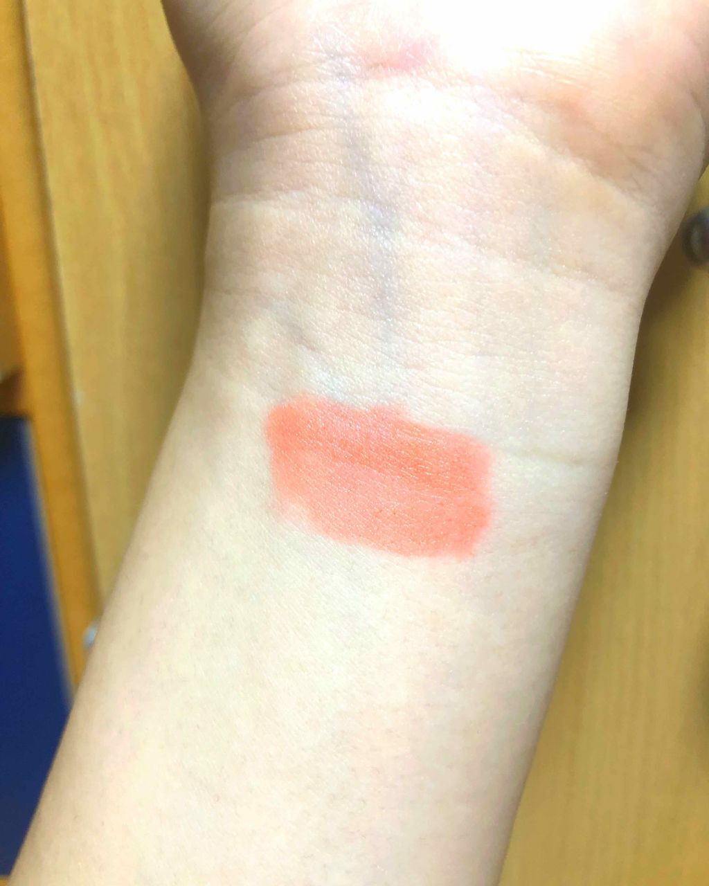 「今買いたいおすすめ柿色リップ9選|秋冬から春夏も使えるこなれアイテムをゲットせよ」の画像(#137262)