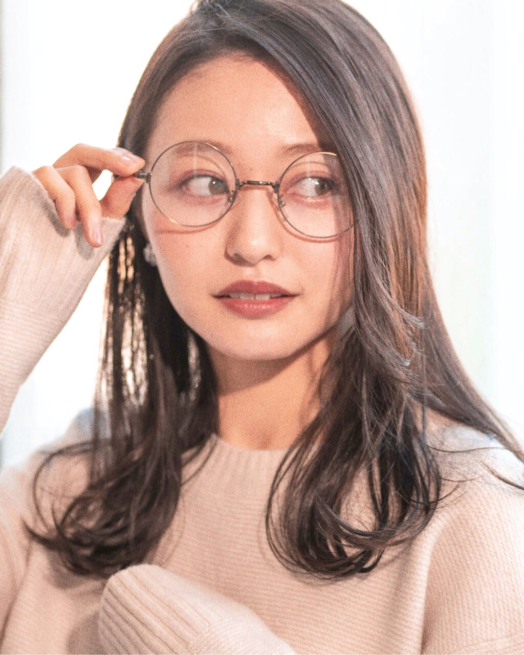 「いつものリップに飽きちゃった。透明感溢れるリップでニュアンスチェンジはいかが?」の画像(#145904)