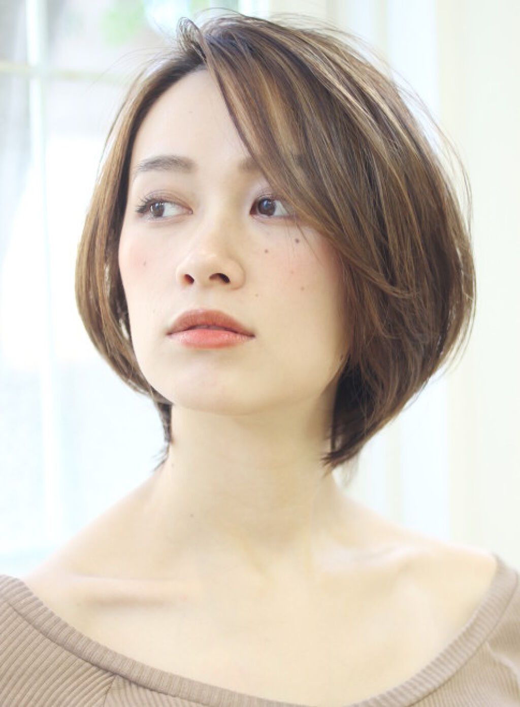 「【保存版】透明感メイクのコツをパーツごとに徹底解説!イエベ・ブルベ別の詳細とおすすめアイテムも♡」の画像(#155543)