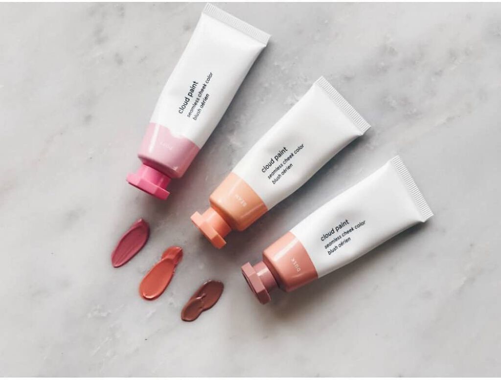 「【NY発!SNSで話題なコスメ】Glossier(グロッシアー)とは? | 人気アイテム・日本での購入方法を調査!」の画像(#163415)