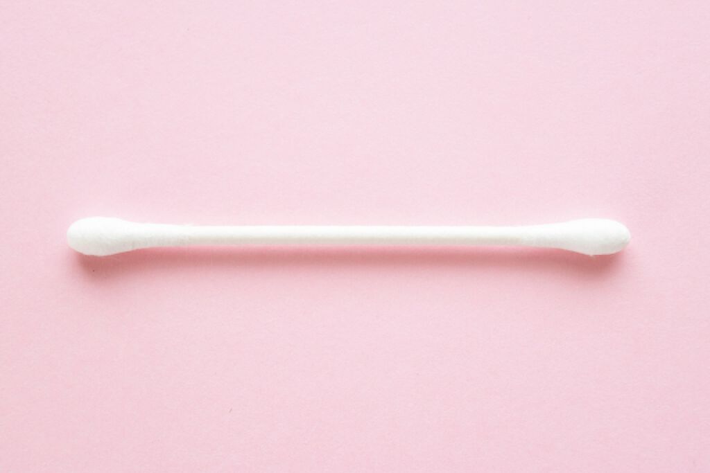【マニキュアの塗り方】基本から教えちゃいます!セルフネイルで指先を綺麗にしようの画像