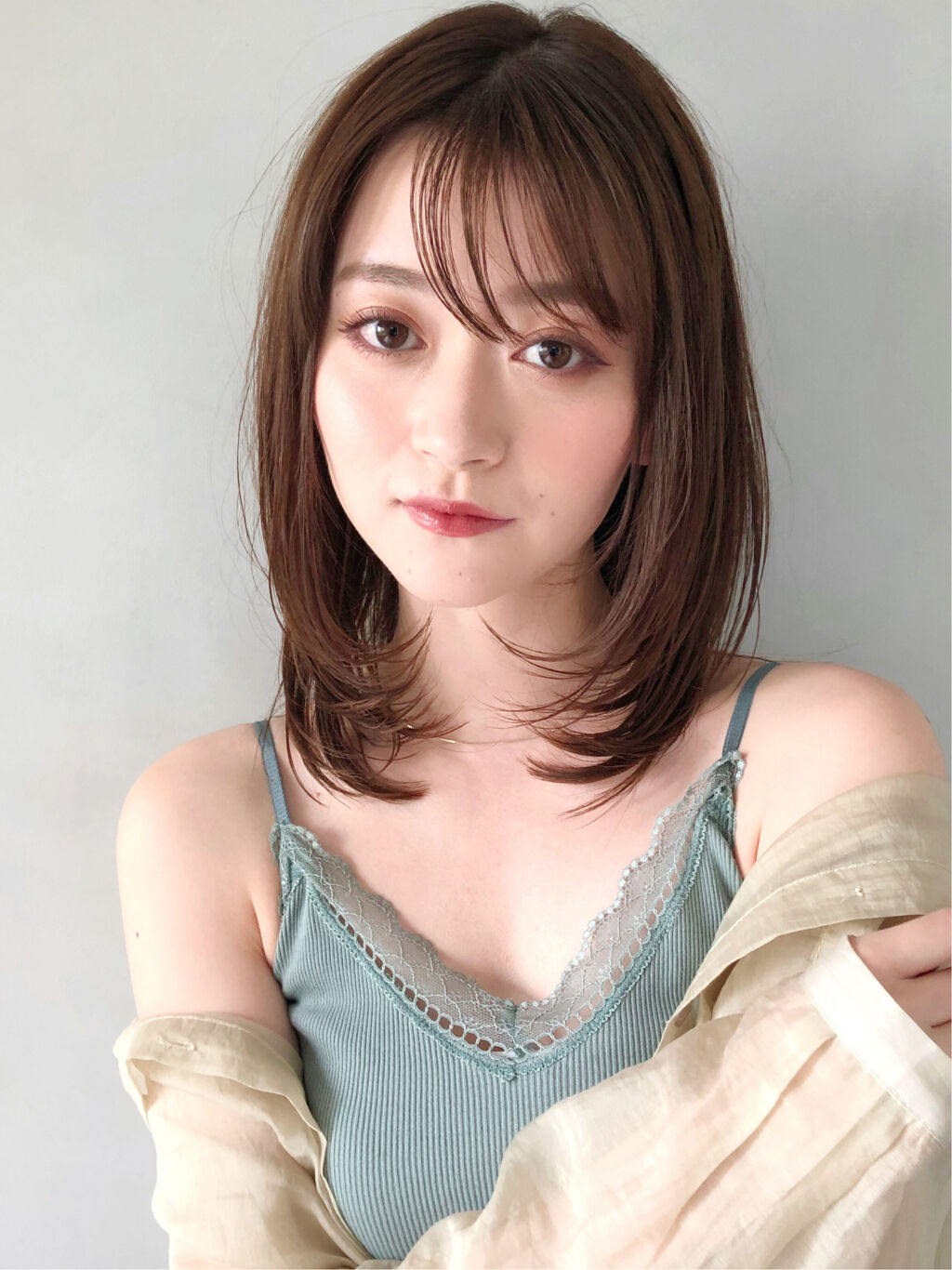 「【保存版】コントロールカラーの使い方・塗る順番|各カラーの特徴・ブランド別の塗り方も」の画像(#167771)