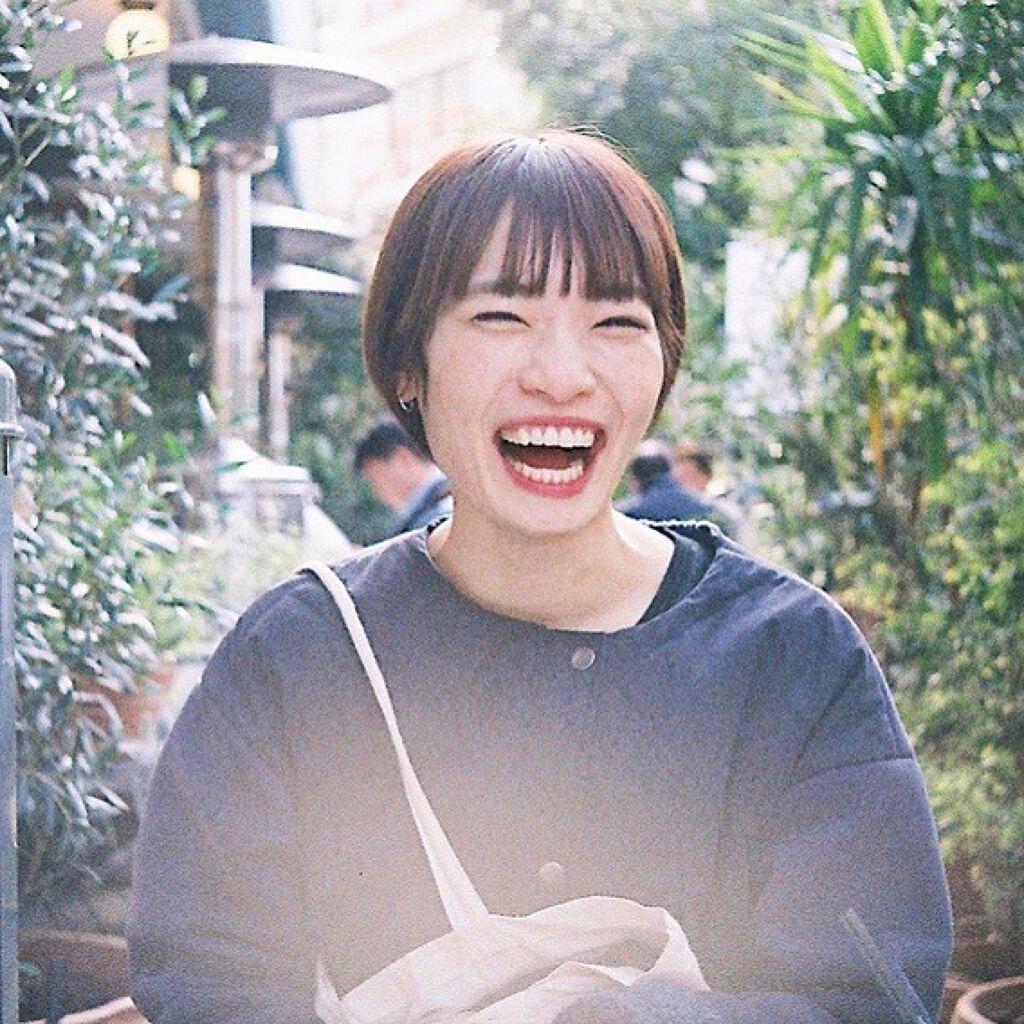 セザンヌから新アイシャドウ登場!LIPSユーザー5人のお手本アイメイクは?の画像