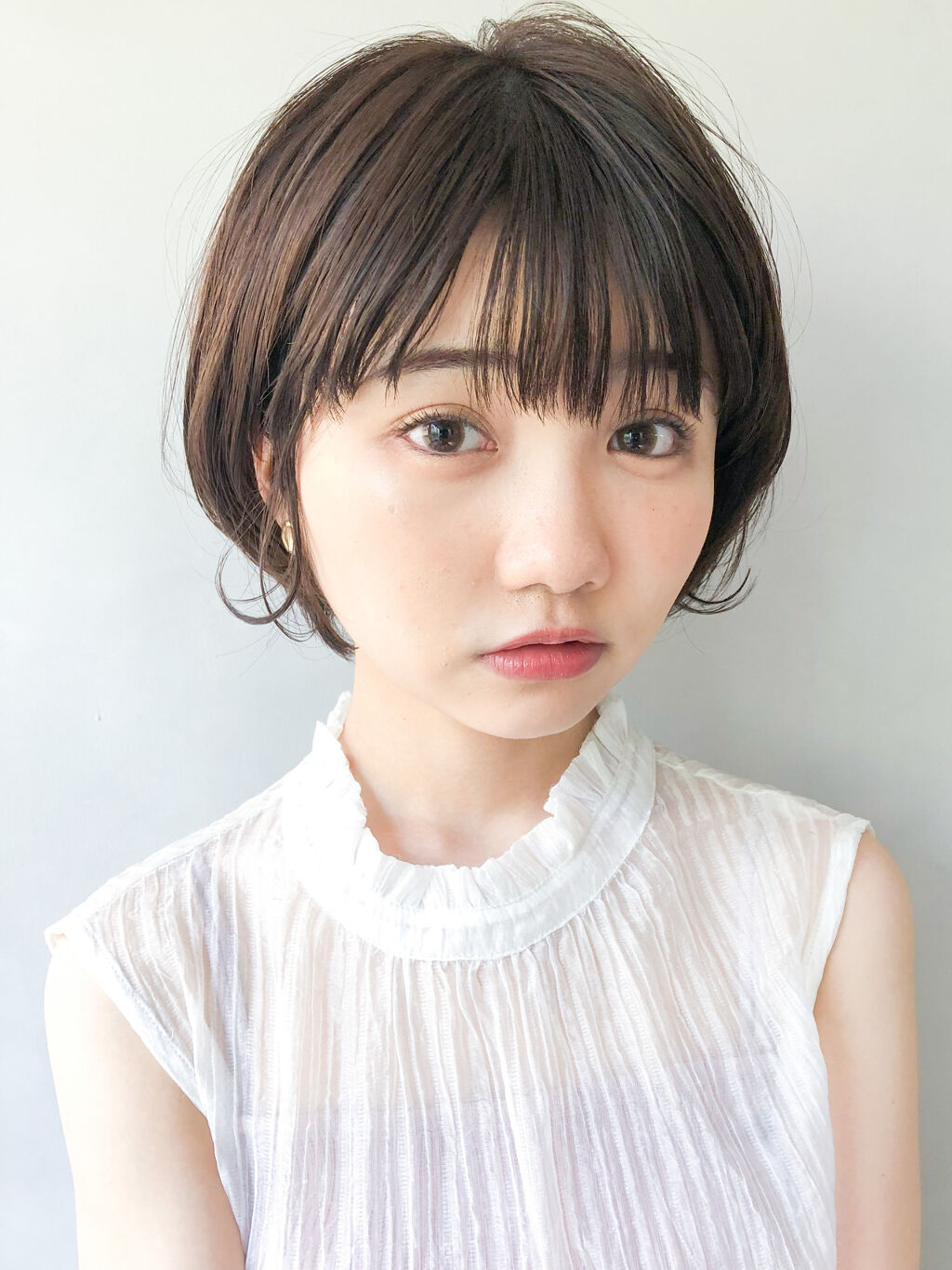 「絆創膏でぱっちり二重に!上手なやり方・剥がし方とおすすめのアイシャドウを徹底解説」の画像(#187881)