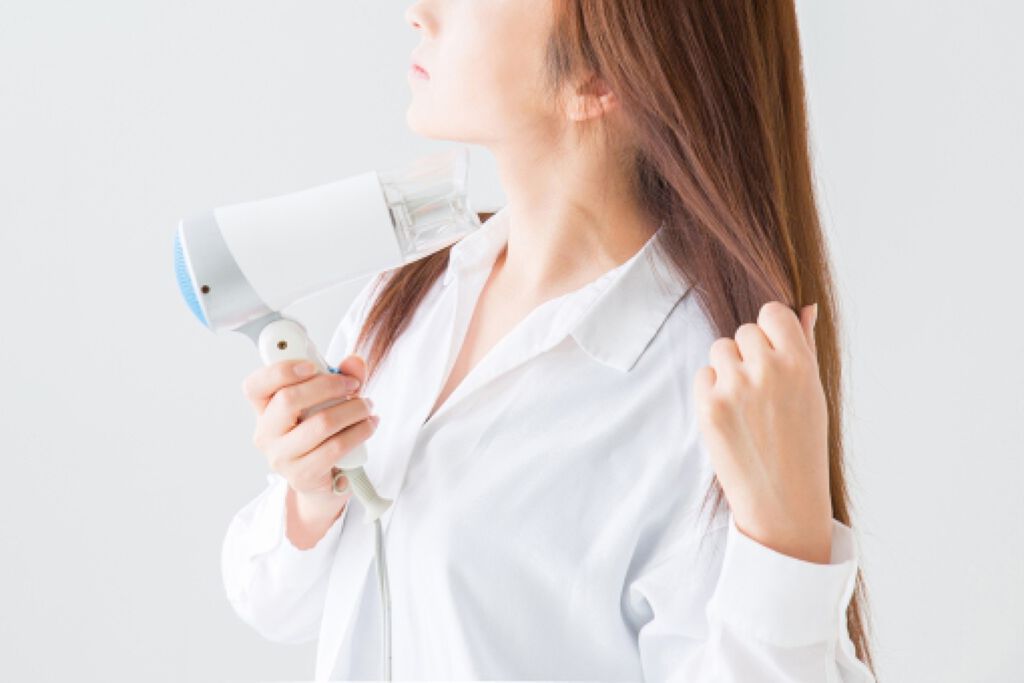 女性におすすめの人気頭皮ケアアイテム10選|地肌を整えて美髪へ導く効果的な使い方も解説の画像