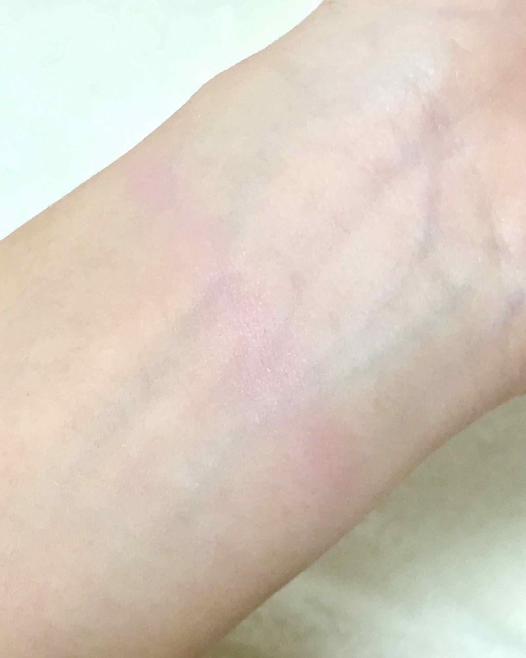 「守ってあげたい感が魅力《病みメイク》のやり方とおすすめコスメを徹底解説」の画像(#211674)