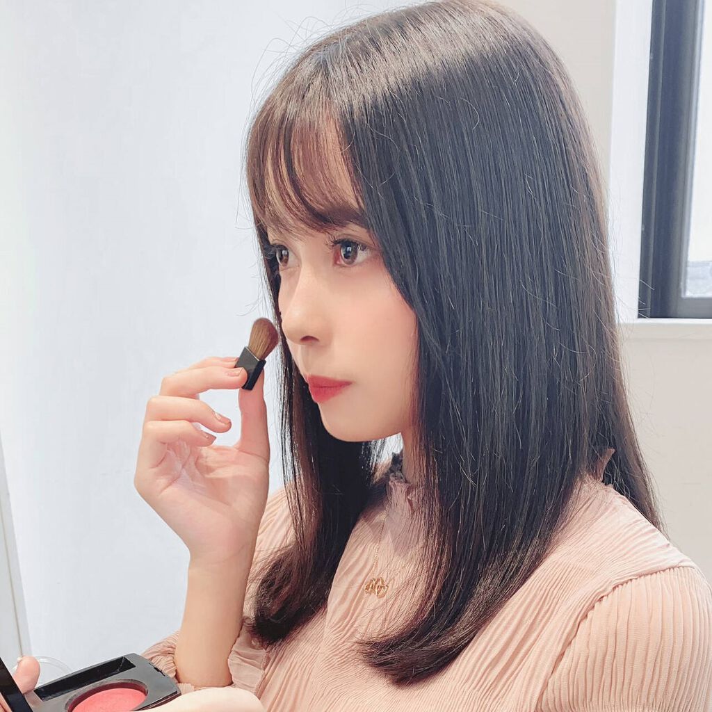 「【2021年】滝汗でも崩れない!夏メイクの方法≪パウダー使いでテカリ防止≫おすすめプチプラコスメも」の画像(#259078)