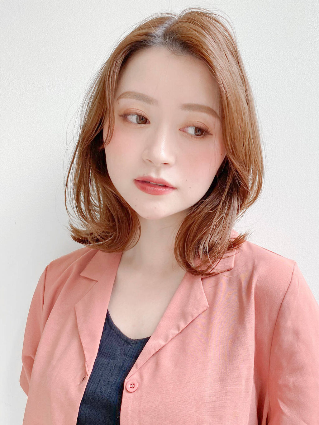 「眉メイクで重要な「眉頭」整え方&描き方のポイント解説【濃い方薄い方も要チェック】」の画像(#274457)