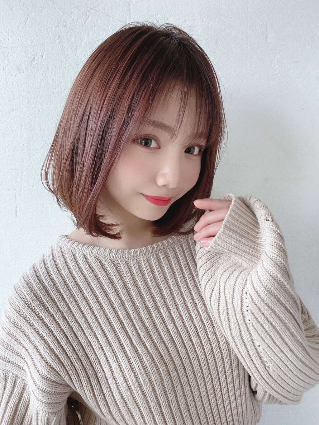 「【保存版】透明感メイクのコツをパーツごとに徹底解説!イエベ・ブルベ別の詳細とおすすめアイテムも♡」の画像(#292431)