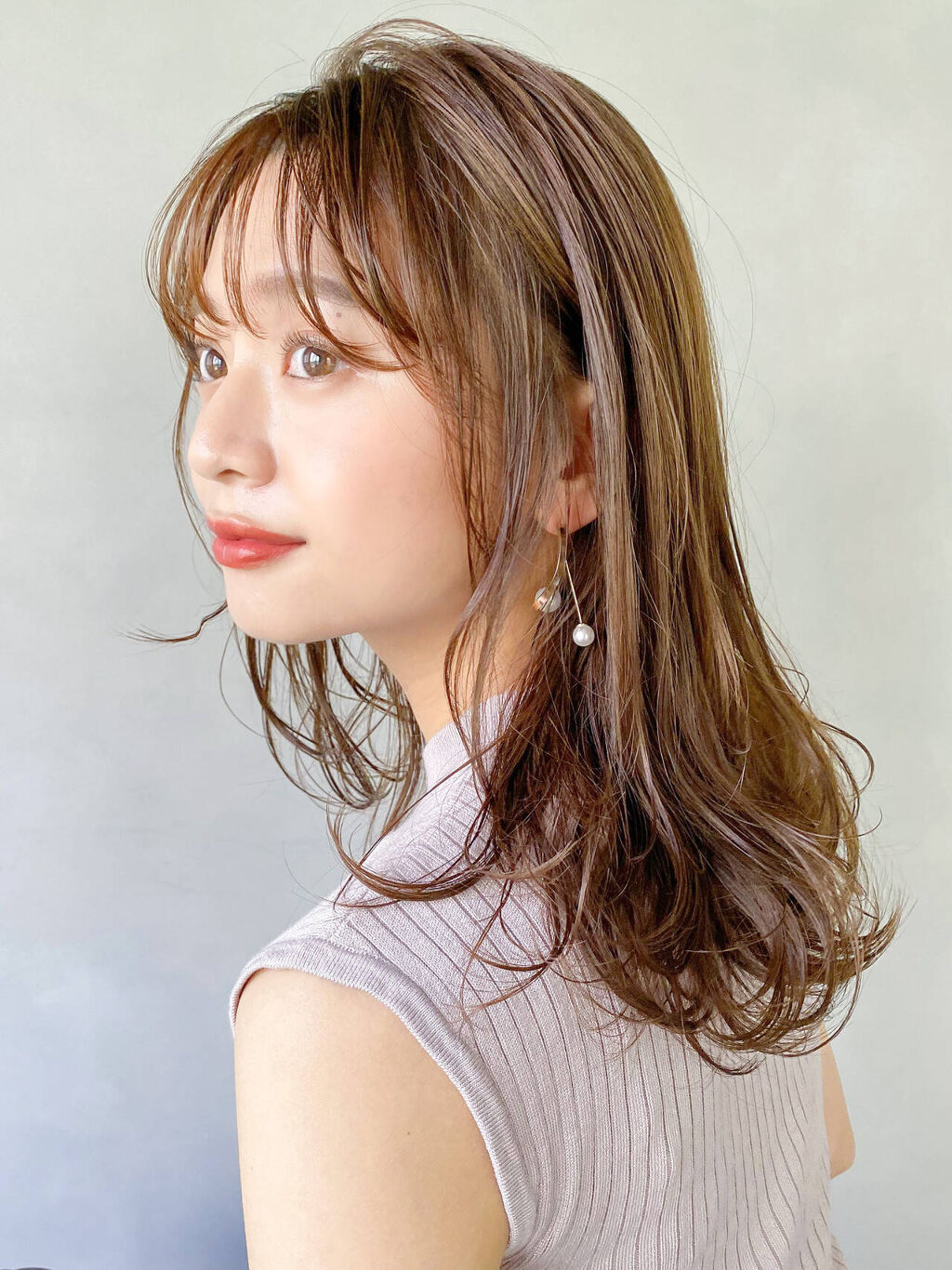 「うるおいのある肌に!おすすめツヤ肌フェイスパウダー10選|プチプラ〜デパコス・保湿力の高いものまで」の画像(#298839)
