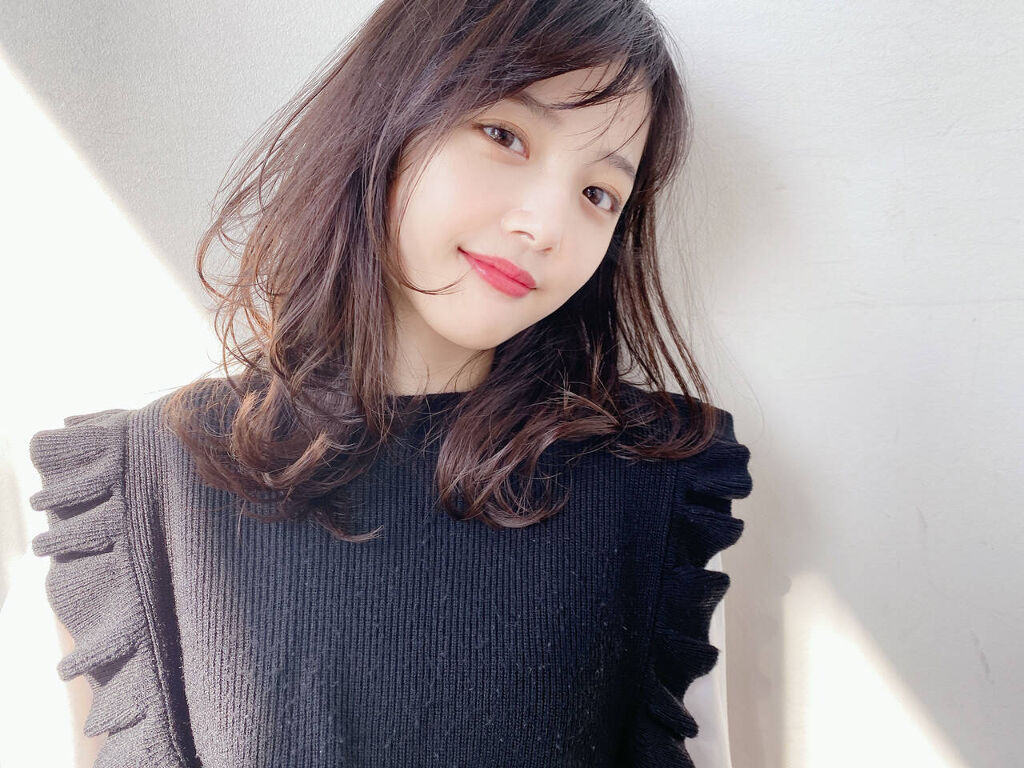 「【湿気で広がる髪&うねりの対策に】改善方法とおすすめヘアケア・スタイリング剤」の画像(#299661)