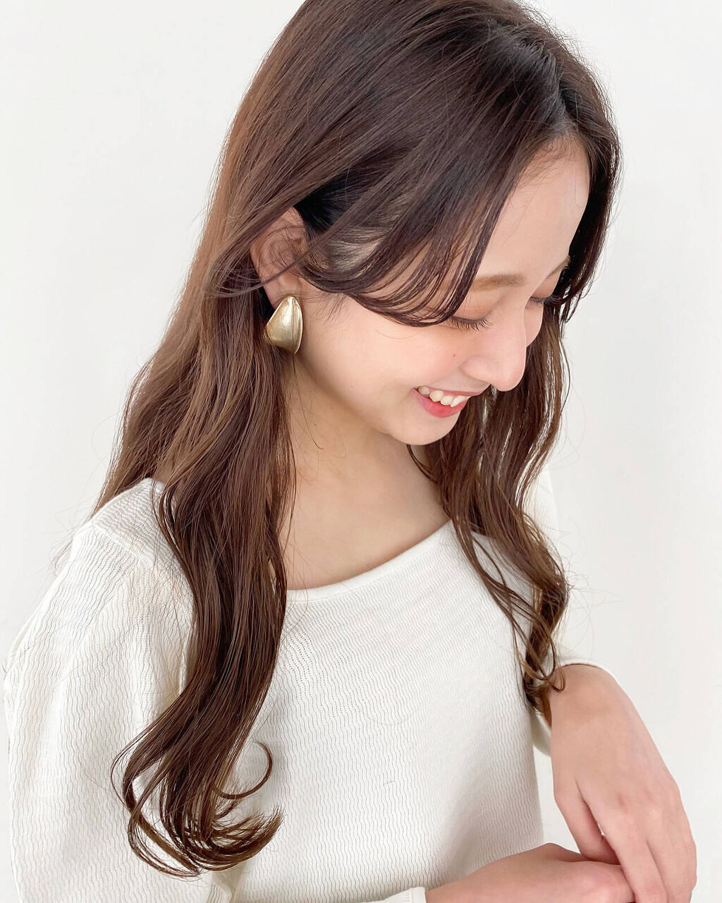 「【2021年版】ブリーチなしでも明るめになれる市販のヘアカラーおすすめ6選|色落ちを防ぐ方法も◎」の画像(#304937)