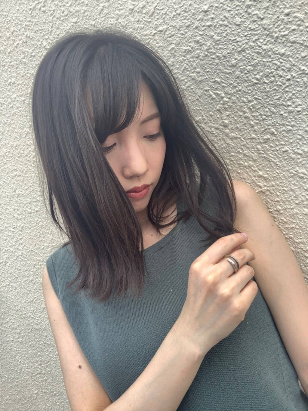「黒髪にしたいイエベさん必見|イエベ春・秋が似合う黒髪5選!スプリング・オータムタイプの垢抜けメイクも」の画像(#308891)