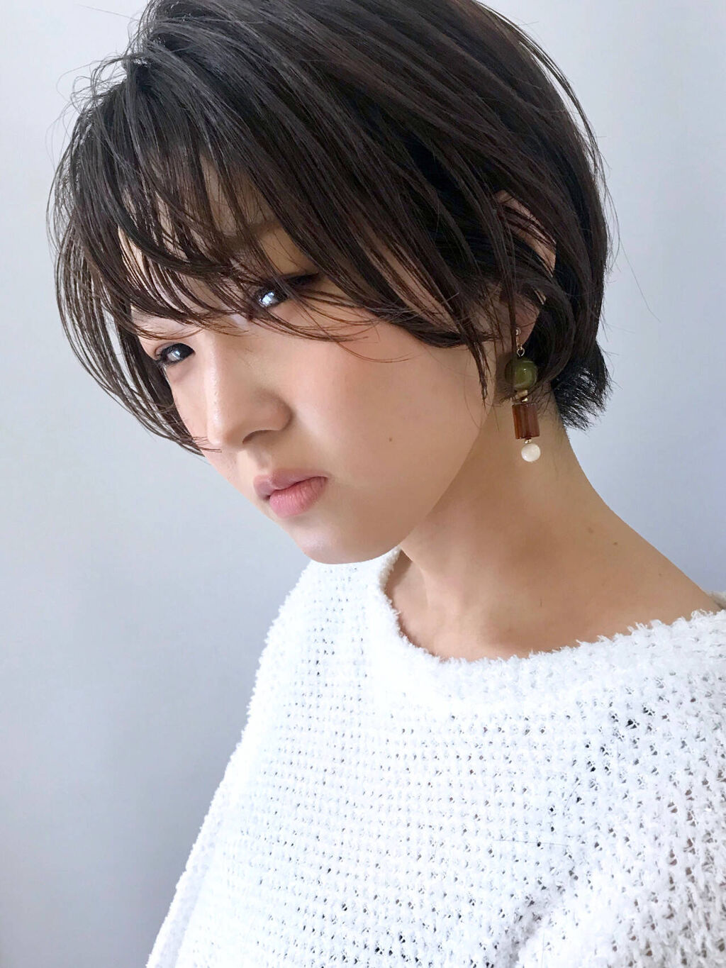 「黒髪にしたいイエベさん必見|イエベ春・秋が似合う黒髪5選!スプリング・オータムタイプの垢抜けメイクも」の画像(#312087)