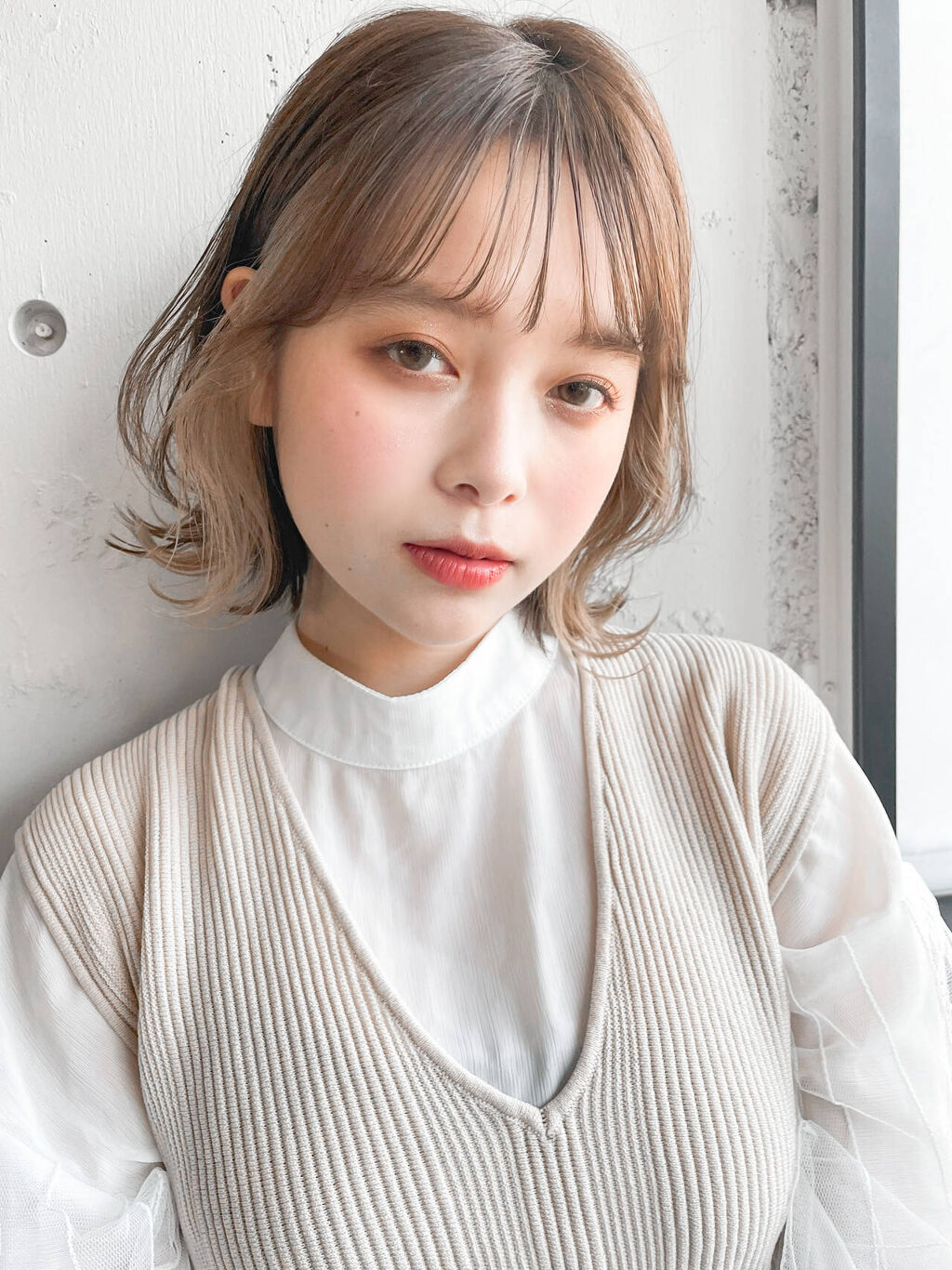「妖精メイクは儚い雰囲気が可愛い!やり方のポイントとおすすめコスメ紹介」の画像(#313946)