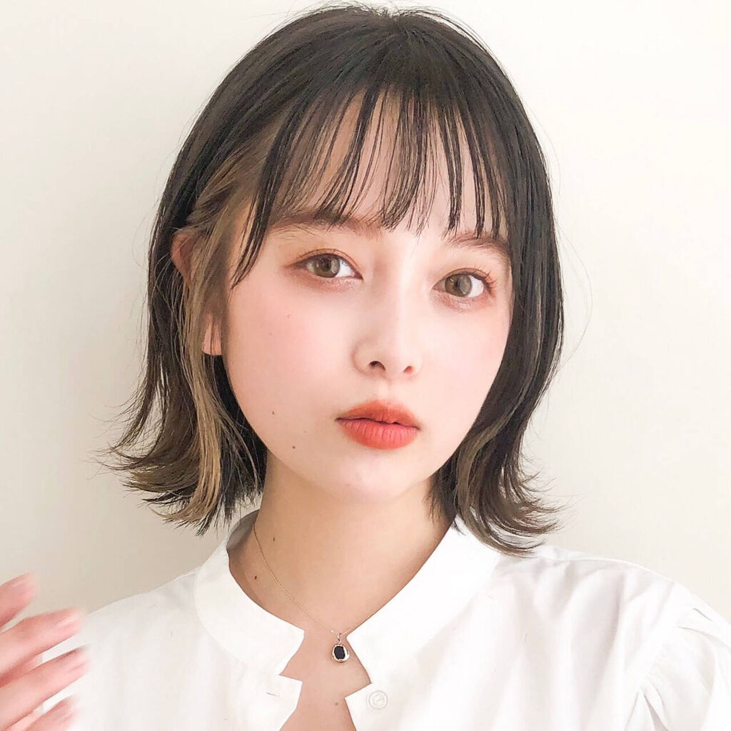 毛先のヘアカラー 裾カラー で簡単垢抜け セルフでのやり方 色落ち予防 ヘアカタログetc Lips