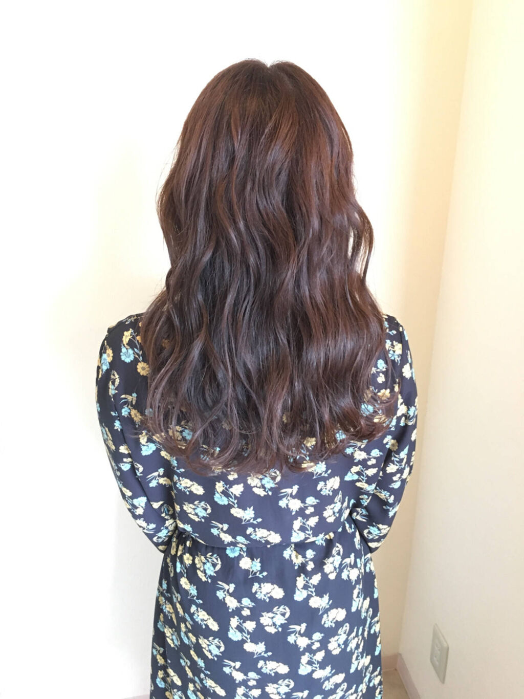 「市販のピンク系ヘアカラーおすすめ13選!ヘアカタログ&色落ちを防ぐポイントも」の画像(#321573)