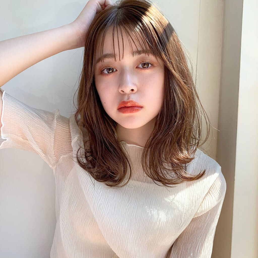 「【ダブルバング】は前髪あり・なしどちらも叶う2way前髪!切り方やオーダーの仕方って?」の画像(#322203)