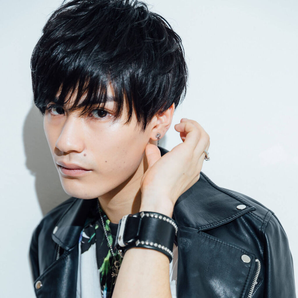 ブラックアッシュってどんな色 オーダーのコツは ブリーチあり なし メンズ おすすめヘアスタイル9選 Lips