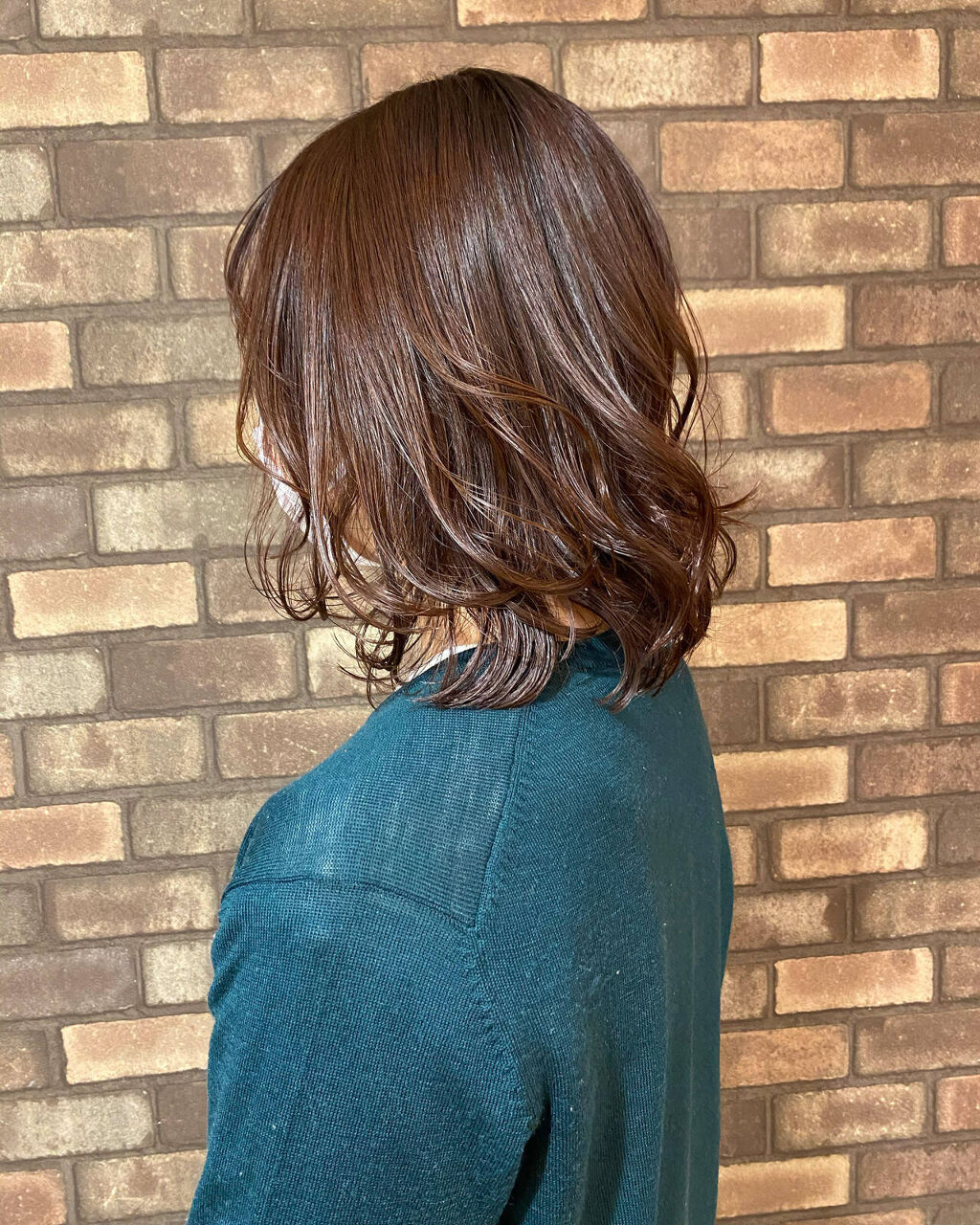 「ヘアカラーの種類の名前を覚えよう!イルミナカラーや市販ヘアカラー剤の色の種類もカタログ付きでご紹介」の画像(#333206)
