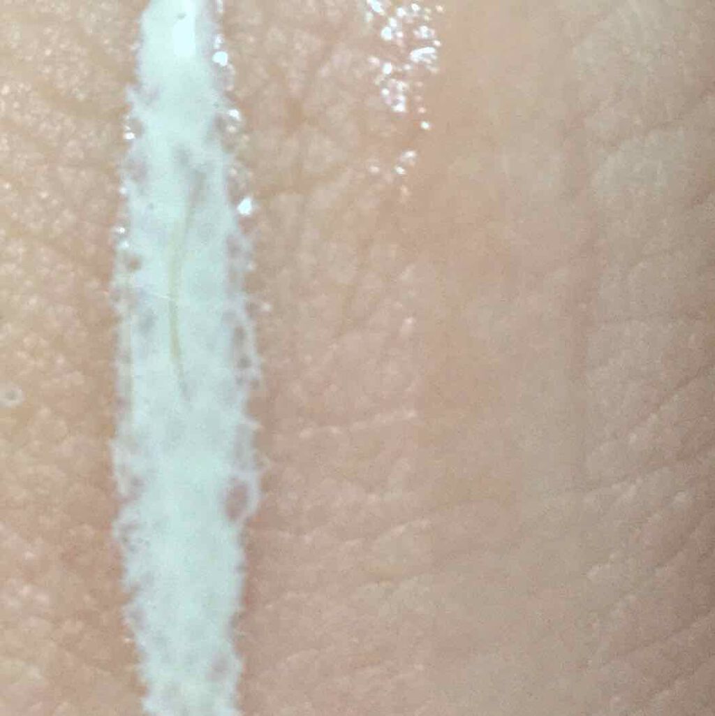 「パッチリ二重をメイクで作ろう!LIPSで人気の二重グッズを一挙紹介♪」の画像(#64312)