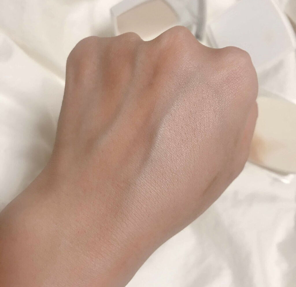 「パサつかない仕上がりで一日中美肌♡保湿成分配合のパウダーファンデーションカタログ」の画像(#64737)