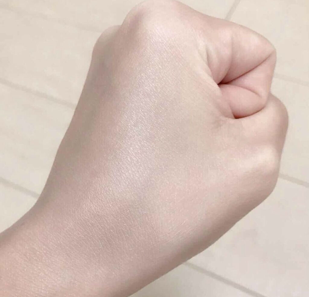 「しっとりパサつかない極上の仕上がりへ♡フェイスパウダーのおすすめアイテム5選」の画像(#69674)