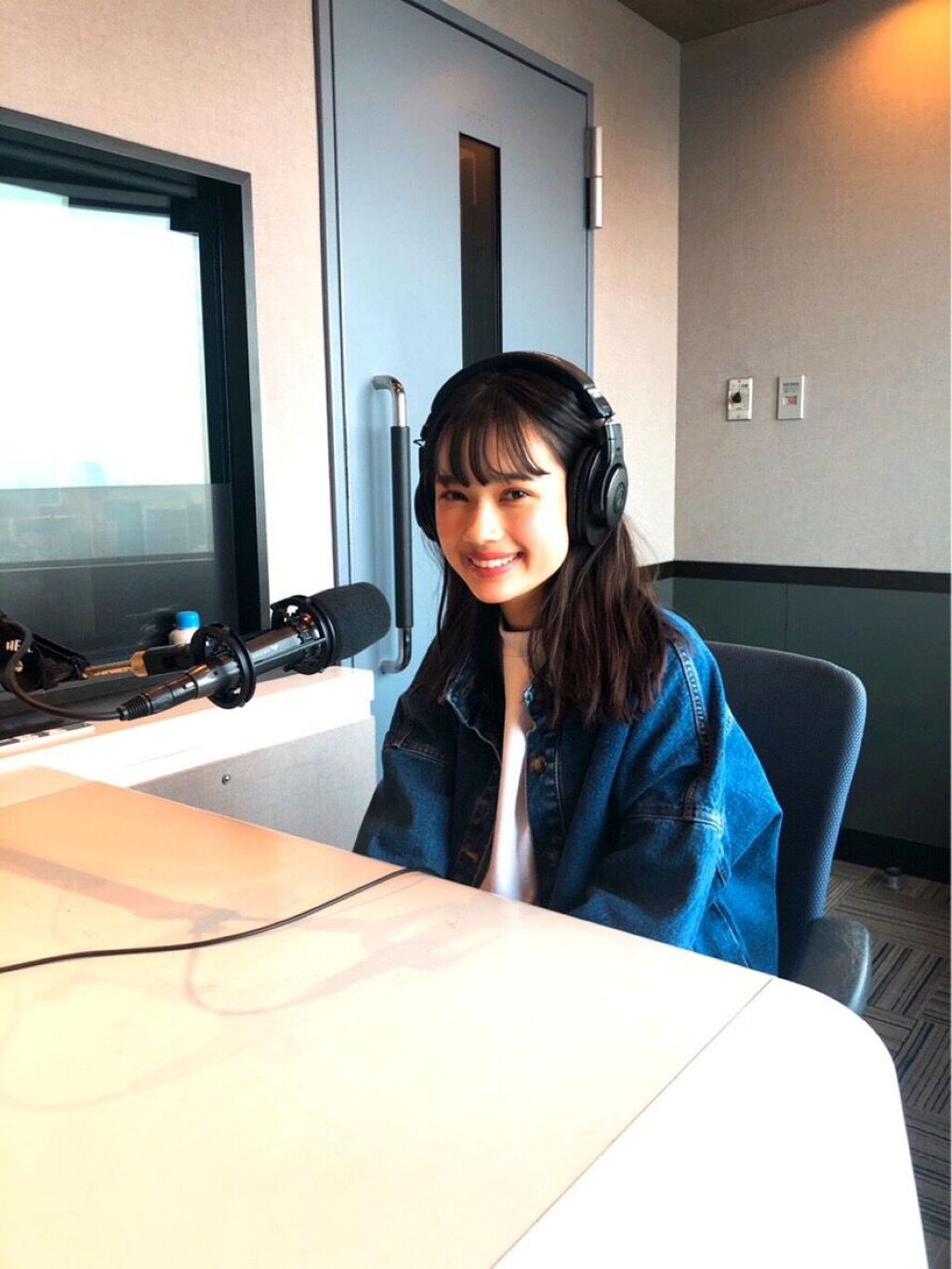 今注目のモデル・メドウズ舞良さんの愛用コスメが知りたい!の画像