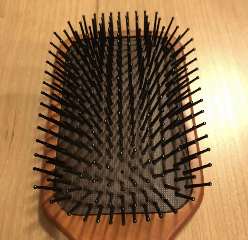 「サラツヤ髪を手に入れたいのなら、ツールにこだわって♡おすすめヘアブラシ&コーム特集」の画像(#73593)