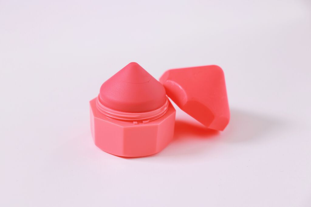 THE BODY SHOPからの新作!リップクリーム「リップジューサー」の画像