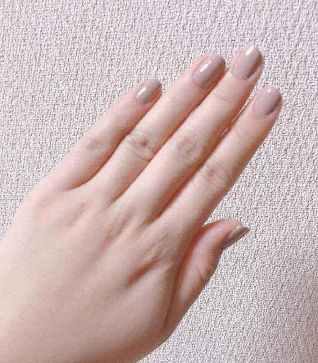 「ひと塗りでカッチカチ!セルフネイル派さん必見の長持ちトップコートを集めました♡」の画像(#75795)