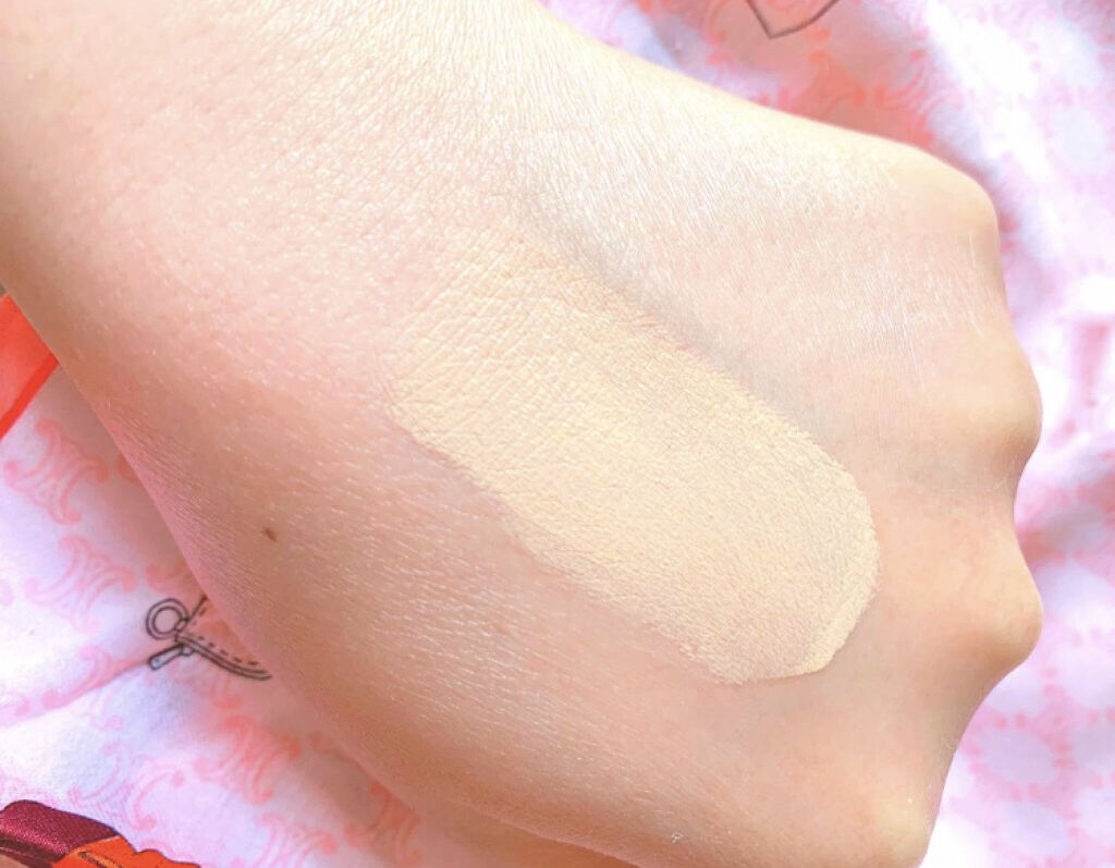 「本当に崩れないのはどれ?本格的な暑さになる前に準備したいリキッドファンデーション」の画像(#80826)