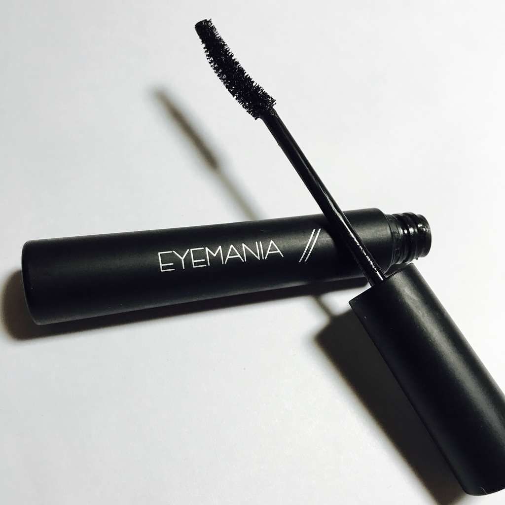 Eyemania アイマニア 取扱店舗 484件 Lips