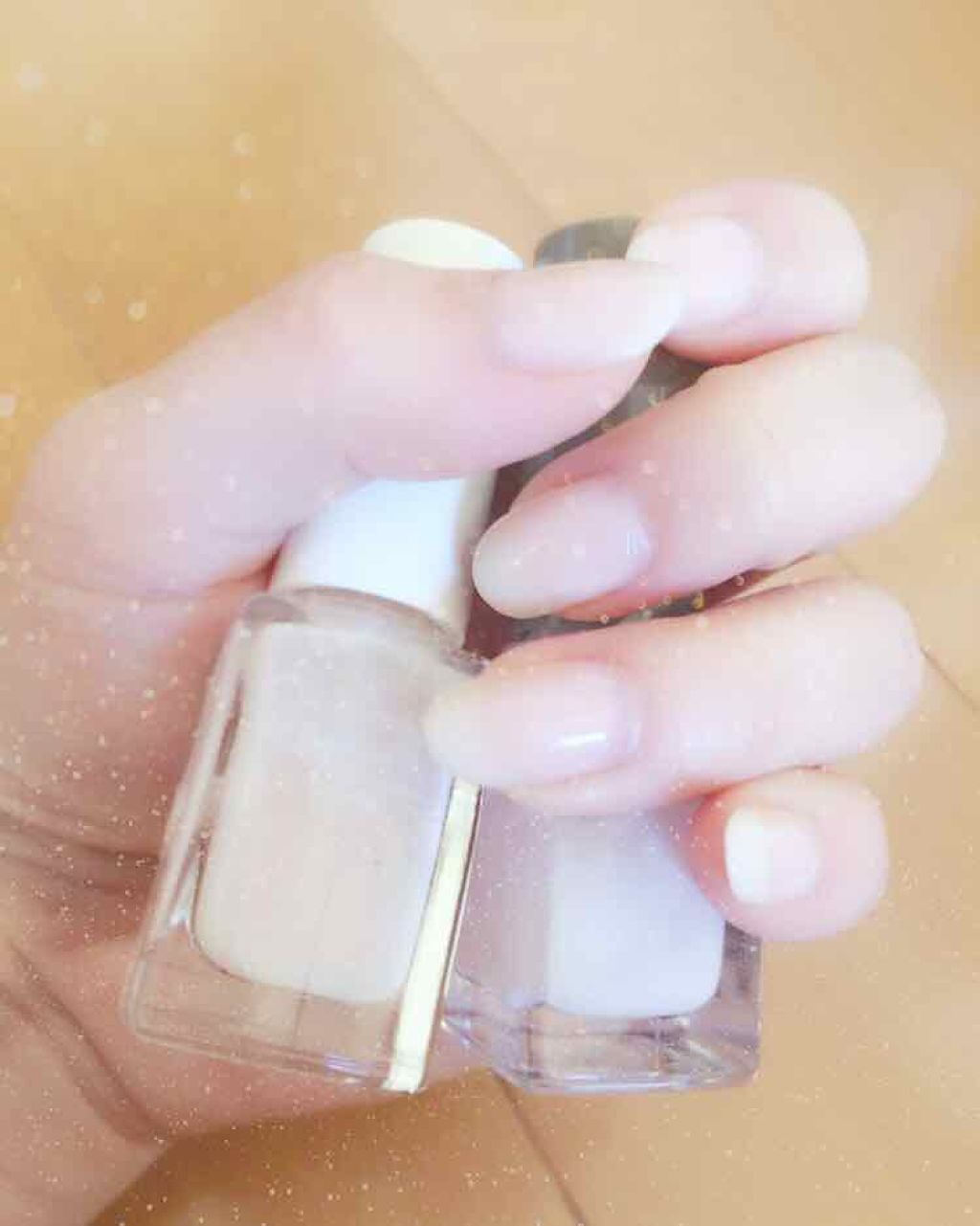 使い方:清潔にしてから自爪に塗って