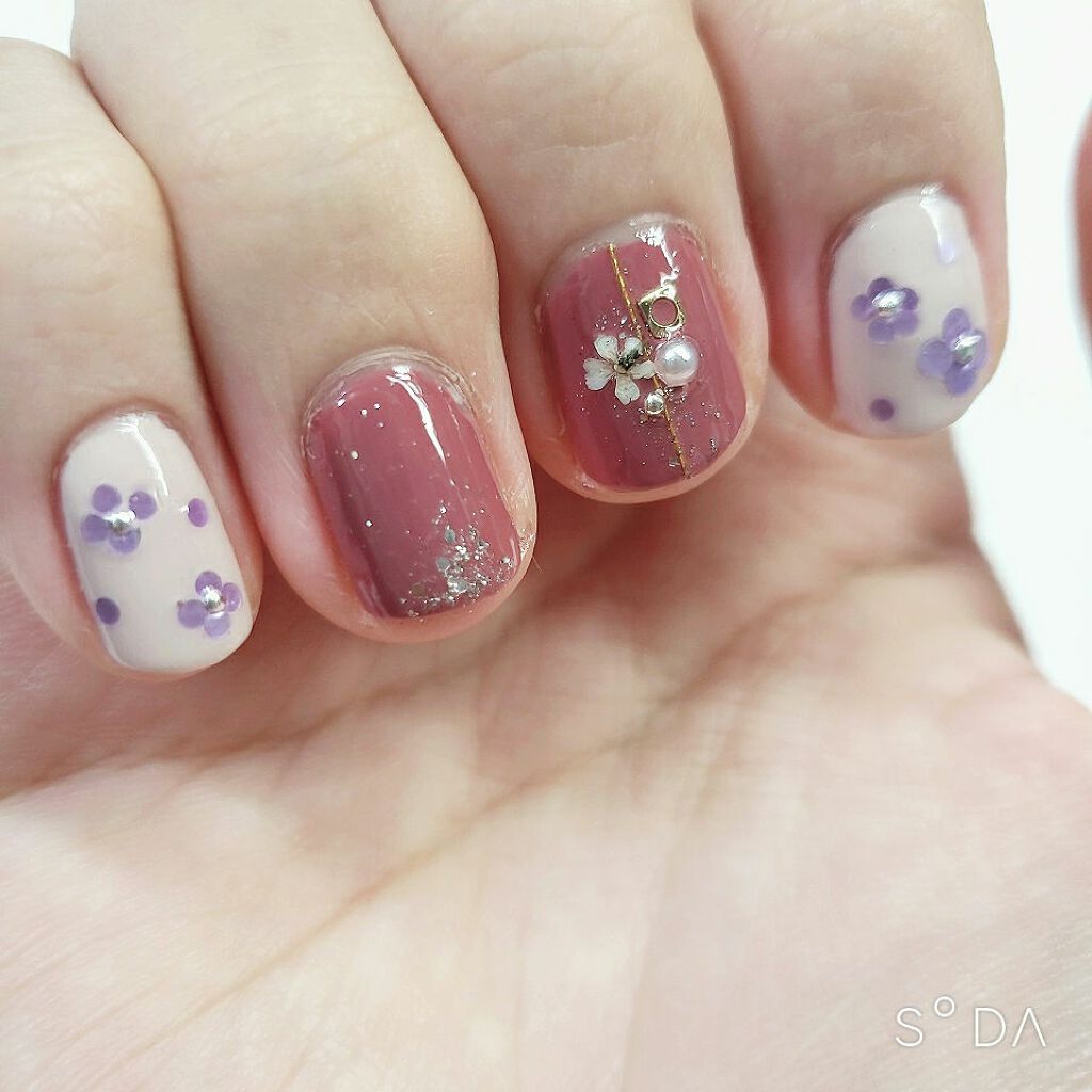 ネイルホリック ネイルホリックの口コミ 丸ホロお花ネイル丸ホロを買ったので さっそ By かーじなる子 混合肌 代前半 Lips