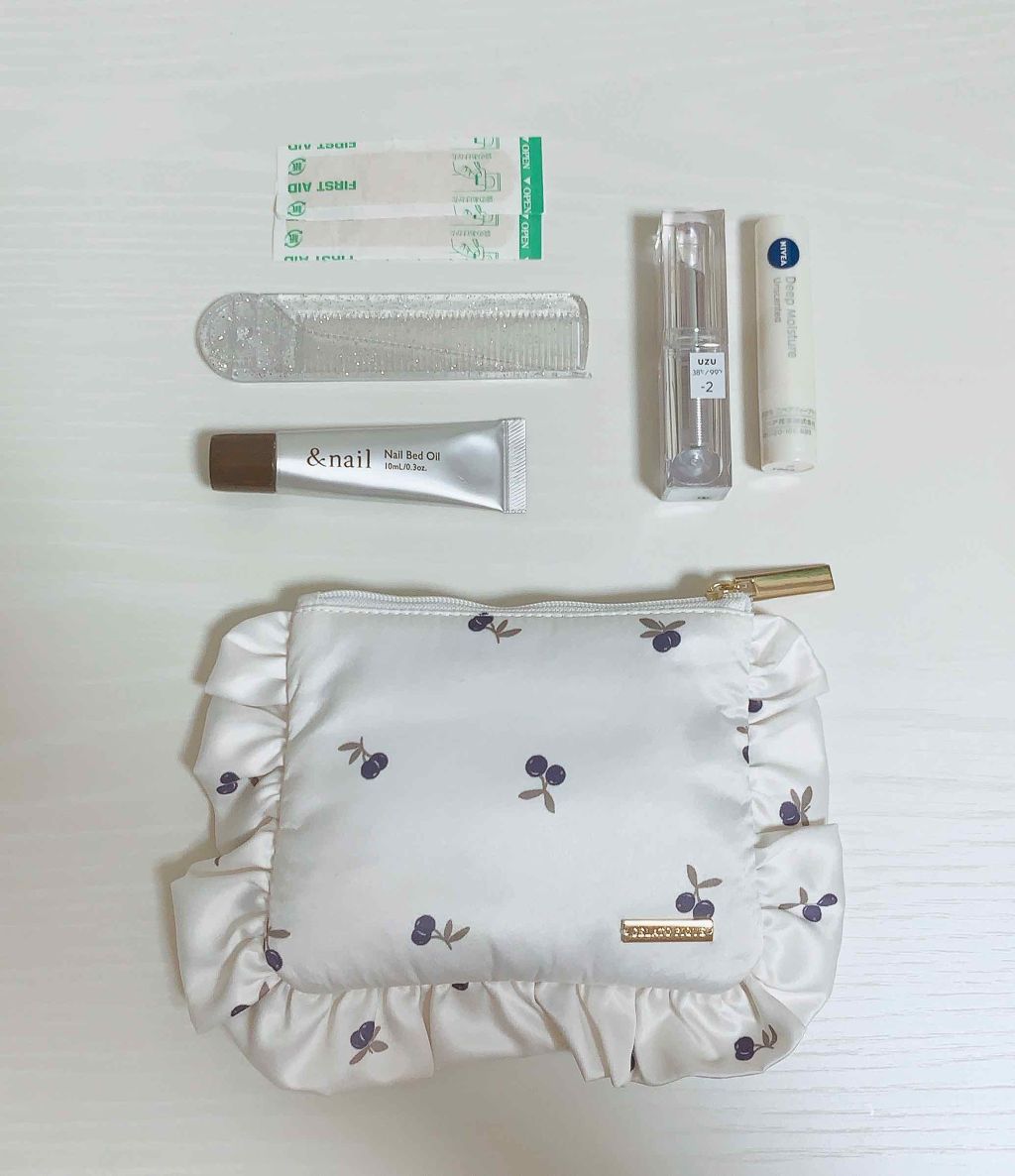 ニベア ディープモイスチャーリップ 無香料 ニベアを使った口コミ ティッシュポーチの中身 ティッシュポー By かわいくなりたい高校生 乾燥肌 10代前半 Lips