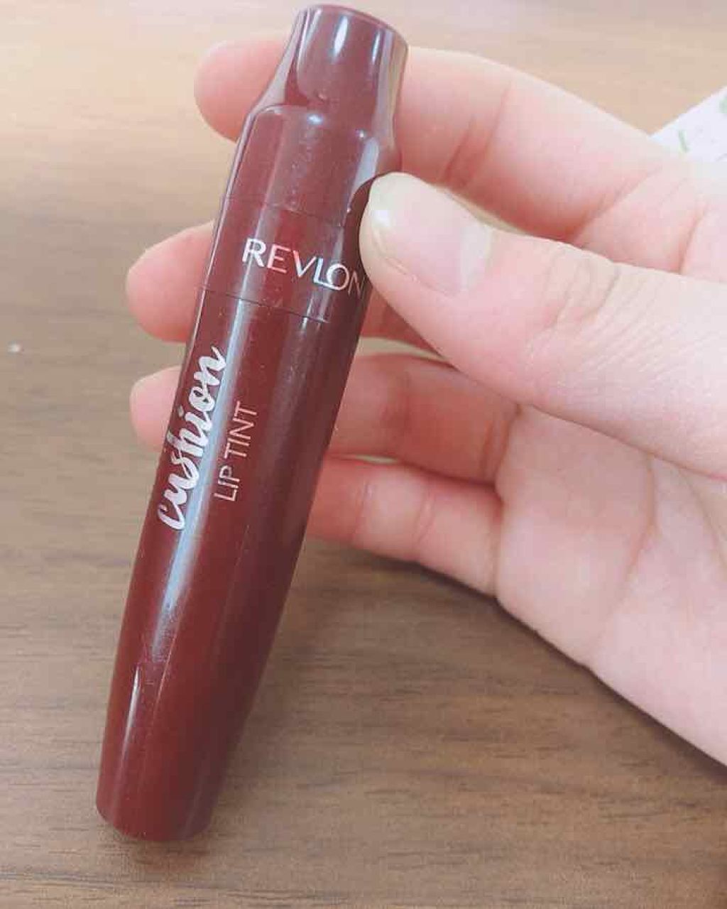 キス クッション リップ ティント Revlonは落ちないのか 色持ちに関する口コミ 1番最初につける時は左にカチカチっとまわし By Shiny Beauty Kl4t 普通肌 10代後半 Lips