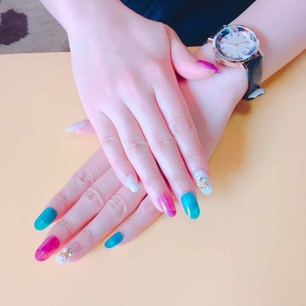 ダイソー ネイルチップスタンド