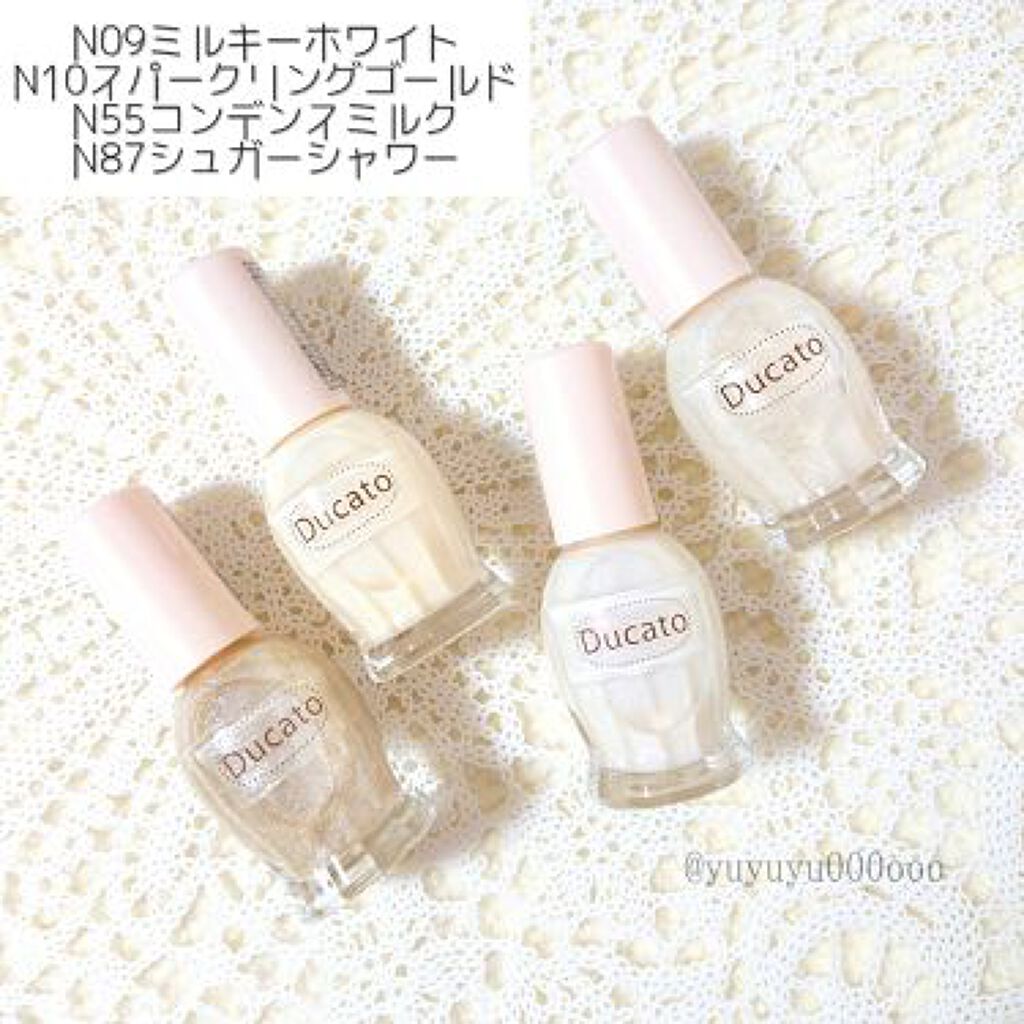 知れば知るほど奥深い!「白」ネイルの世界のサムネイル