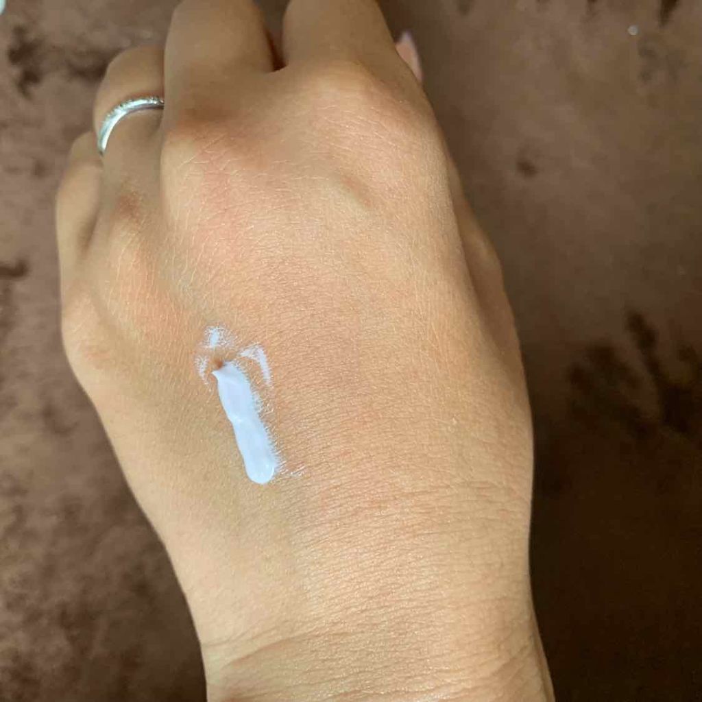 トーンアップuvエッセンス スキンアクアの口コミ 話題の日焼け止めを購入 スキン By えりりりりり 脂性肌 代後半 Lips