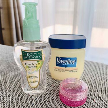 オリジナル ピュアスキンジェリー ヴァセリンを使った口コミ ボディミストの練り香水の作り方 用 By しゅむ フォロバ100 乾燥肌 10代後半 Lips