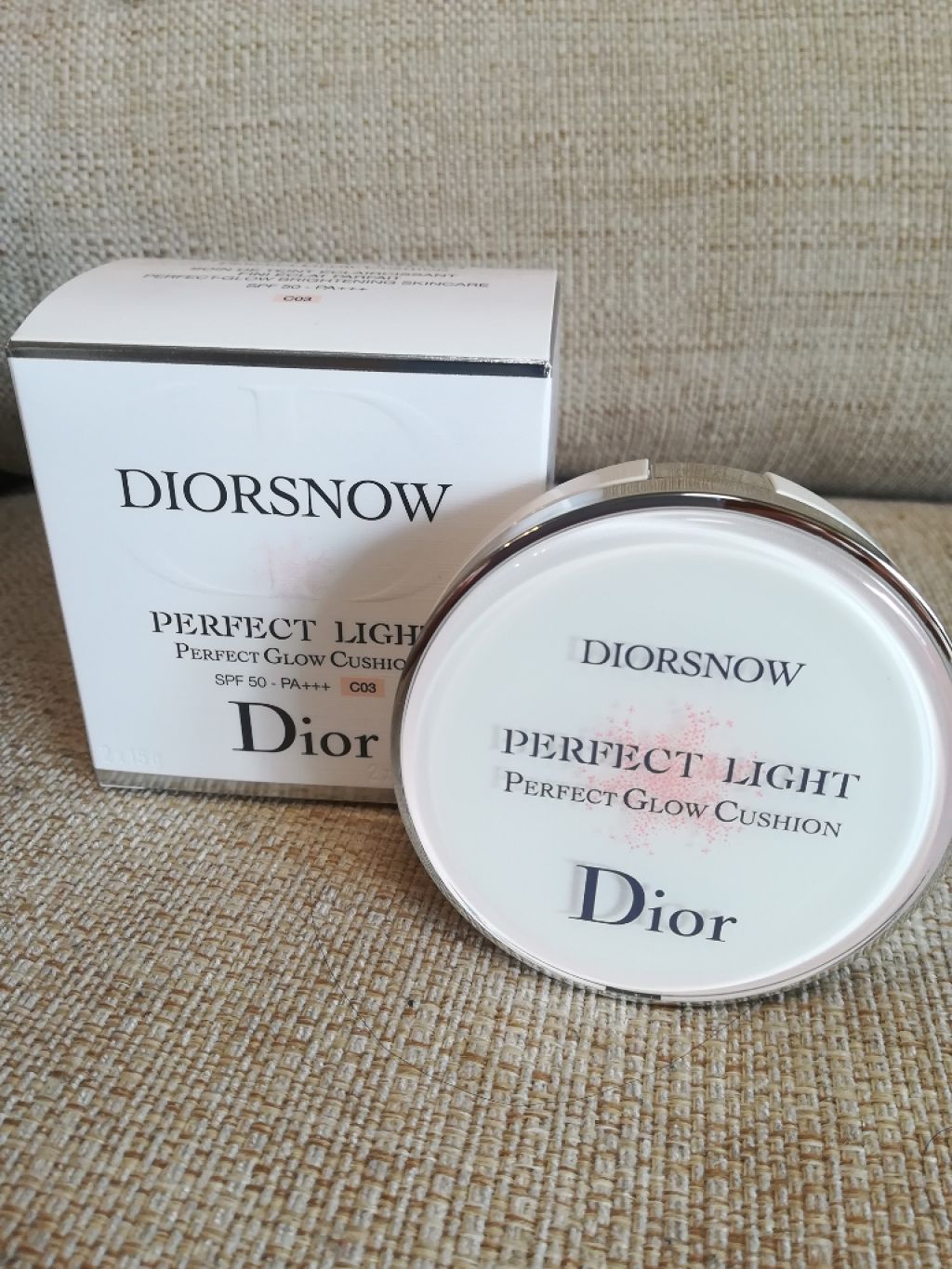 ディオール スノー パーフェクト ライト クッション SPF 50-PA+++｜Diorの口コミ「皆様、こんにちは！こちらは、Diorスノー