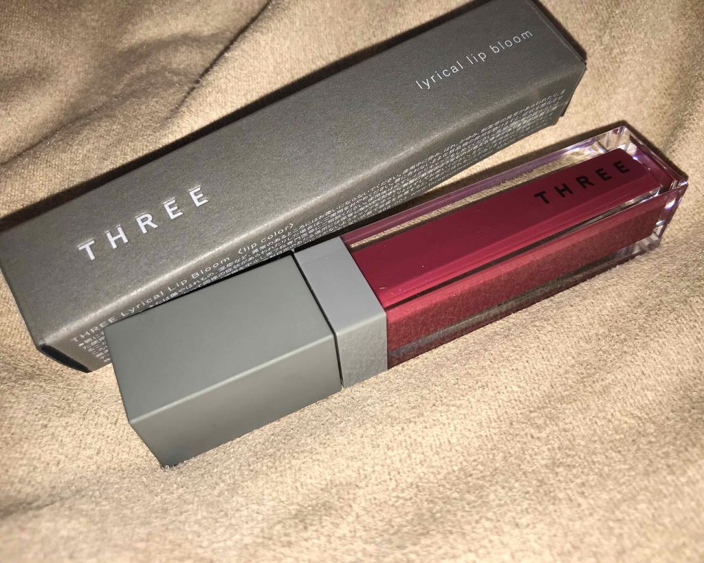 リリカルリップブルーム|THREE