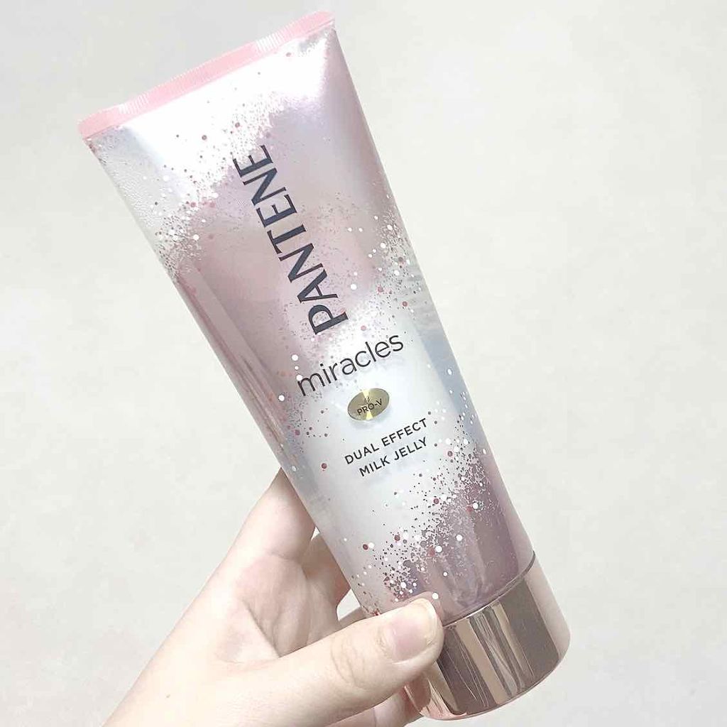 ヘアパックで潤いとまとまりのある髪の毛に