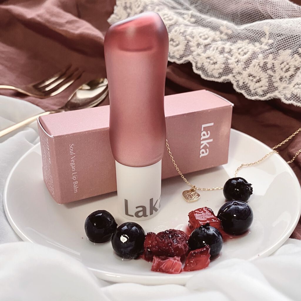Soul Vegan Lip Balm｜LAKAの口コミ「ブルベにおすすめのリップケア・リップクリーム！♡透けてとろける苺色 ..」 by
