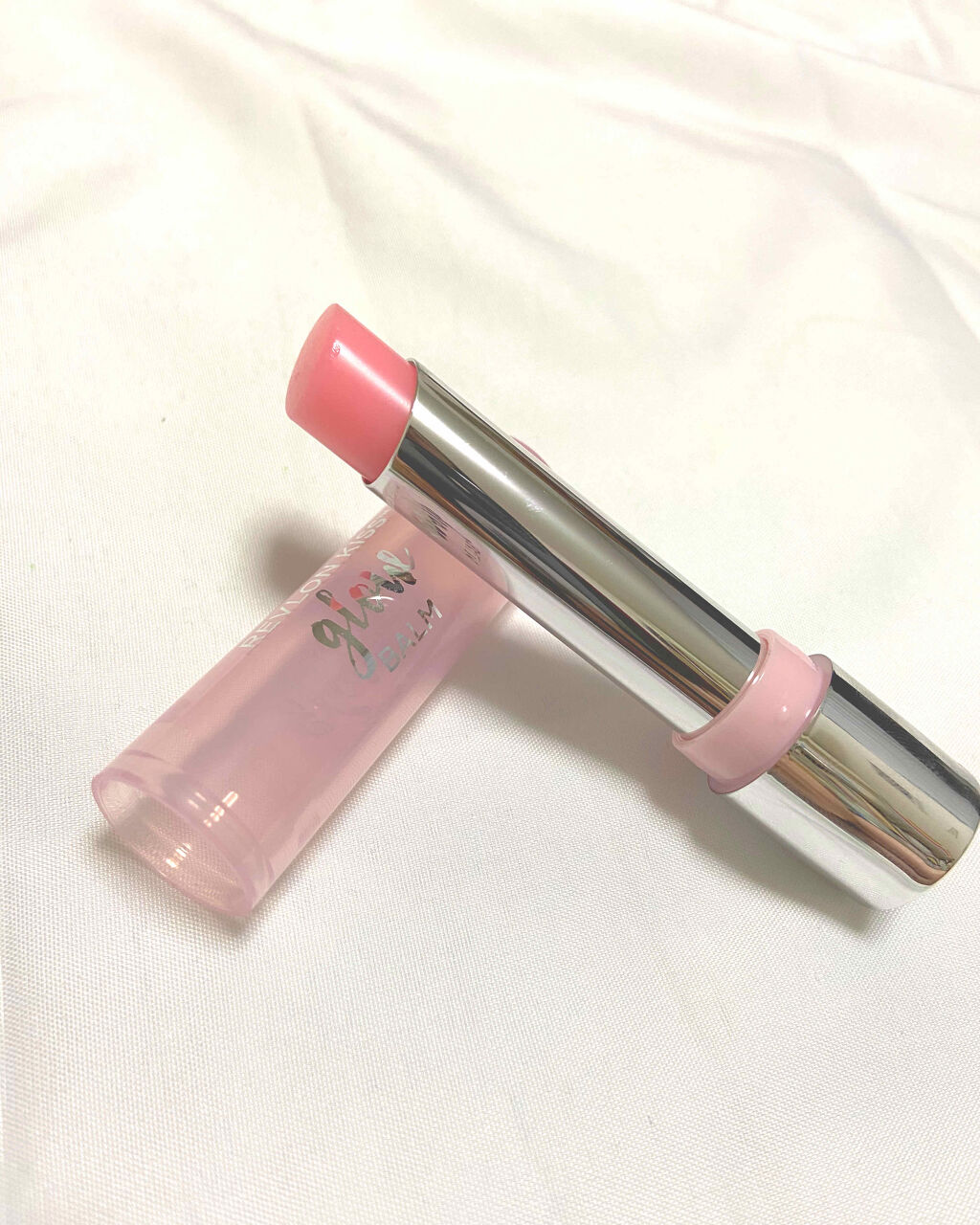 キスしたくなる唇はレブロンのアイテムで叶えて 質感 色から選べる5つのリップたち Mery メリー