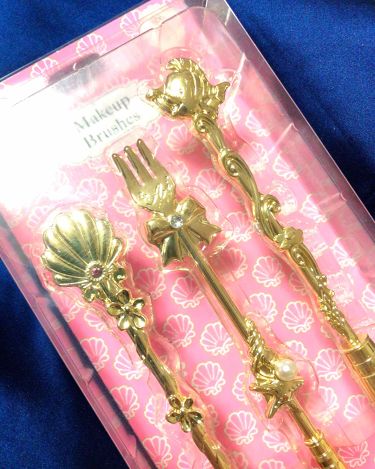 メイクブラシ リトル マーメイド オリエンタル ディズニーストアのリアルな口コミ レビュー Lips