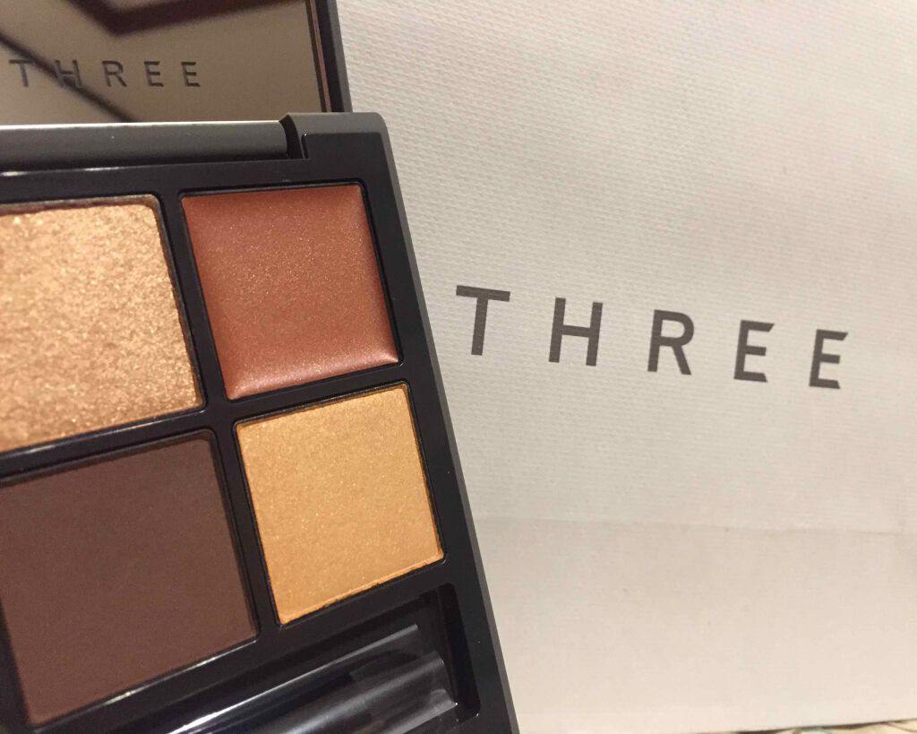 THREEの人気のアイシャドウをリサーチ